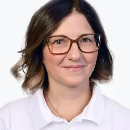 dr stom.<br><strong>Nina Zubović</strong>